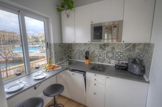 First floor studio apartment seconds from Balluta Bay IPAP1-1 - Sliema - 6
