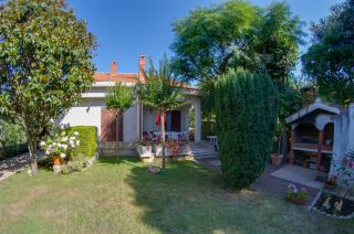 Apartment Magnolia - Petrcane - 0