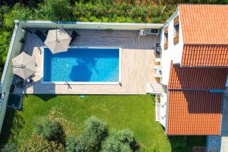 Captain Villa 2 km to the beach - Vintijan - 1