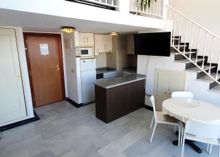 Skol 709 Duplex 1 Bedroom in Skol Marbella with Gibraltar and Sea Views - Marbella - 6