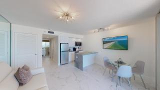 Totally Renovated Beachfront Condo at Apollo - 8