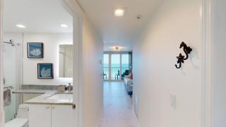 Totally Renovated Beachfront Condo at Apollo - 6