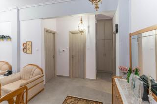 BYT Downtown Flat - Larisa - 5