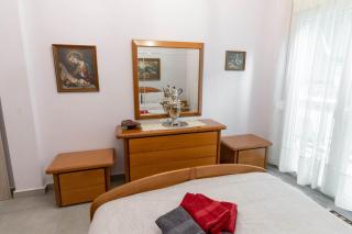 BYT Downtown Flat - Larisa - 2