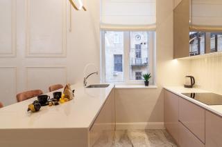 Royal Apartment on Fredra 4a - Lviv - 1