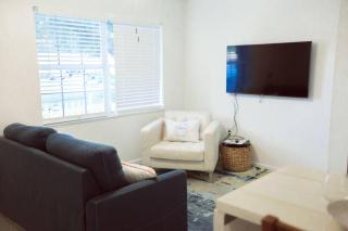 Charming home, minutes from the beach - Vero Beach - 5