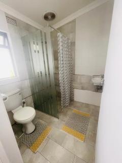 Sixth Avenue Residence Halaal Accommodation Cape Town - 1