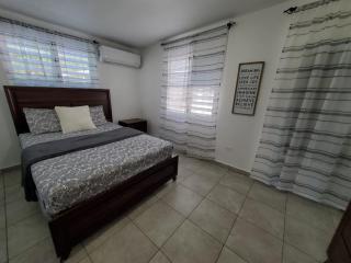 Aguadilla Sunrise apt with AC WIFI 8 minute walk from Crashboat beach - Aguadilla - 6