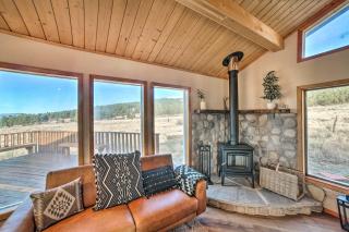 Angel Fire Mtn View Cabin with Hot Tub 2 Mi to Ski - Angel Fire - 4