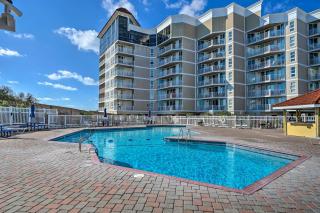 Colorful Beachfront Condo with Resort Amenities - North Topsail Beach - 9