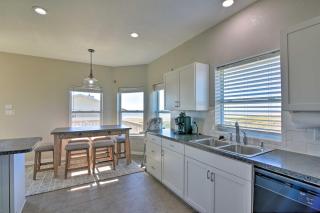 West Galveston Home about Steps from Terramar Beach! - 2