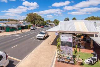 Bo'Vine Holiday Apartment - Cowaramup - 5