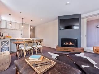 Big Nanook Squatters 32 - 8