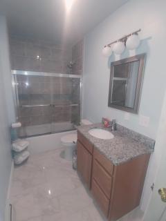 East Bayside/ Munjoy - Charming Downtown Escape - Portland - 3