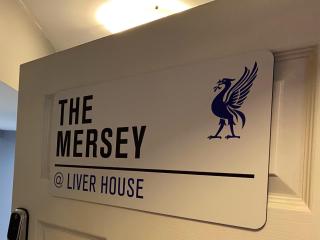 The Mersey Apartment @ Liver House - Rock Ferry - 9