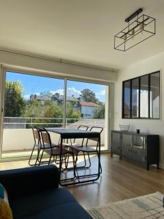 Centre-ville au calme grand T2 avec terrasse - 7