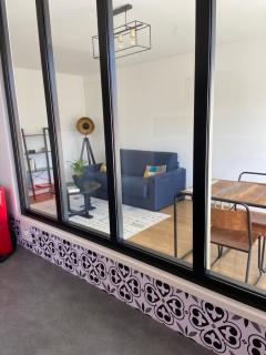 Centre-ville au calme grand T2 avec terrasse - 5