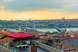 Meroddi Pera Flats - 0