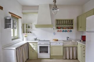 Spacious 6 bdrm Stone Villa with Pool - 3