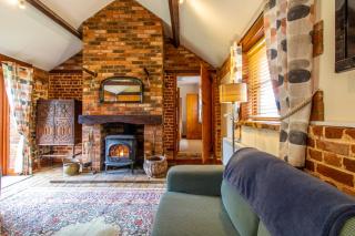 Laburnum Holiday Cottage - Tunstead - 6