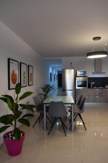 Voguish 3 Bedroom Apartment - St. Paul's Bay - 2