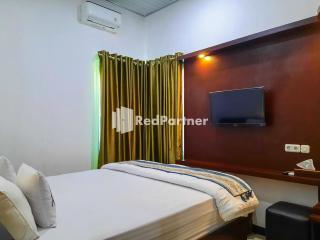 Wisma Auliyah Kolaka Utara Mitra RedDoorz - Susua - 1