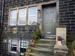 Exquisite Bronte Country Cottage - Free Parking - Haworth - 4