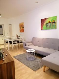 Schöne Wohnung, Zwei Schlafzimmer, Zentrumsnah, Erdgeschoss in Greifswald - 0
