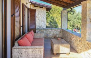 Beautiful Home In Aigio - Aigio - 9