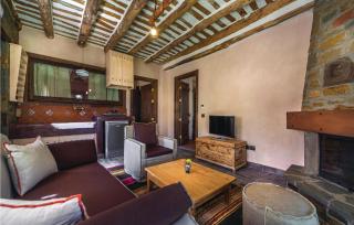 2 Bedroom Gorgeous Apartment In Mouzaki - Platanákos - 1