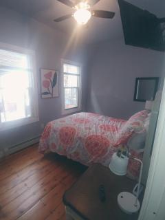 East Bayside/ Munjoy - Charming Downtown Escape - Portland - 6