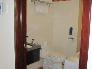 First Hotel - Ho Chi Minh City - 5