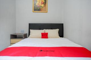 RedDoorz near Jalan Adi Sucipto Solo - Solo - 8