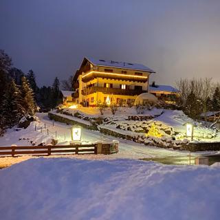 Bayern Resort Hotel - Adults only - mit Zugspitzblick - Eibsee-Nähe - Wellnessbereich - Naturpool im Sommer - 0