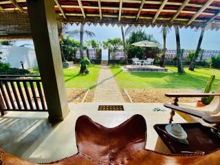 SUNSET BEACH HAVEN, Entire Villa, Beachfront, Private Pool - Galle - 6
