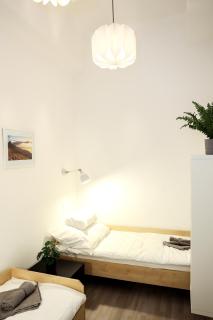 Modern 3BR Apt Free Parking Prime Location - Budapest - 5