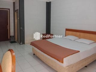 Kampung Resort Pertiwi RedPartner - Tagalbato - 8