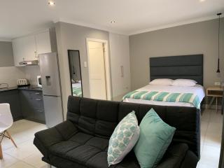 Green Pastures Guesthouse - George - 2