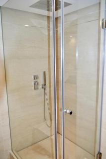 Luxurious apartment in the heart of Puerto Banus - Marbella - 4