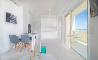 Frontal beach view apartment with spacious balcony - Marbella - 2