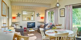 Lochend Chalets - 4
