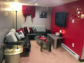 Beautiful Chalet with Hot Tub & Sauna in Poconos - Long Pond - 7