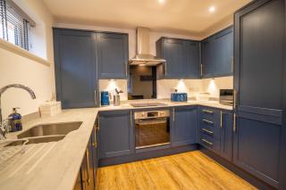Mill Road Apartment First Floor - Crawley - 8