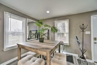 Completely Renovated Escape about 1 Mile to Downtown! - 4