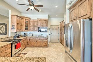 Luxe Retreat with Lake Havasu View and Pool! - Lake Havasu City - 9