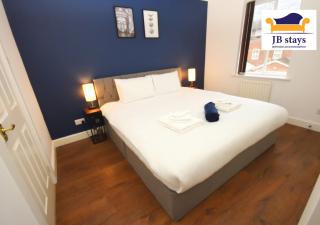 4 Bed Townhouse/Free Parking - Mitcham - 4