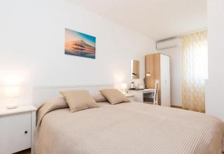 Villa Mira Double Room with Private Bathroom - Tar - 0