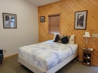 Dog-Friendly The Lodge Home - Cable - 7