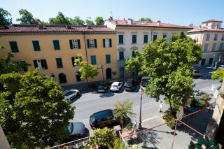 Casa Monique, A Smart Designed Sweet Air Conditioned Apartment Inside the Walls of Lucca - 5