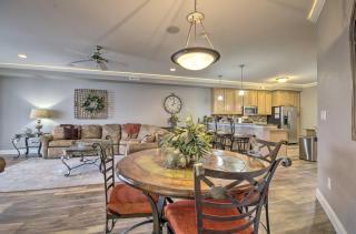 Relax by Pools Top-Floor Lands End Corner Unit - Osage Beach - 1